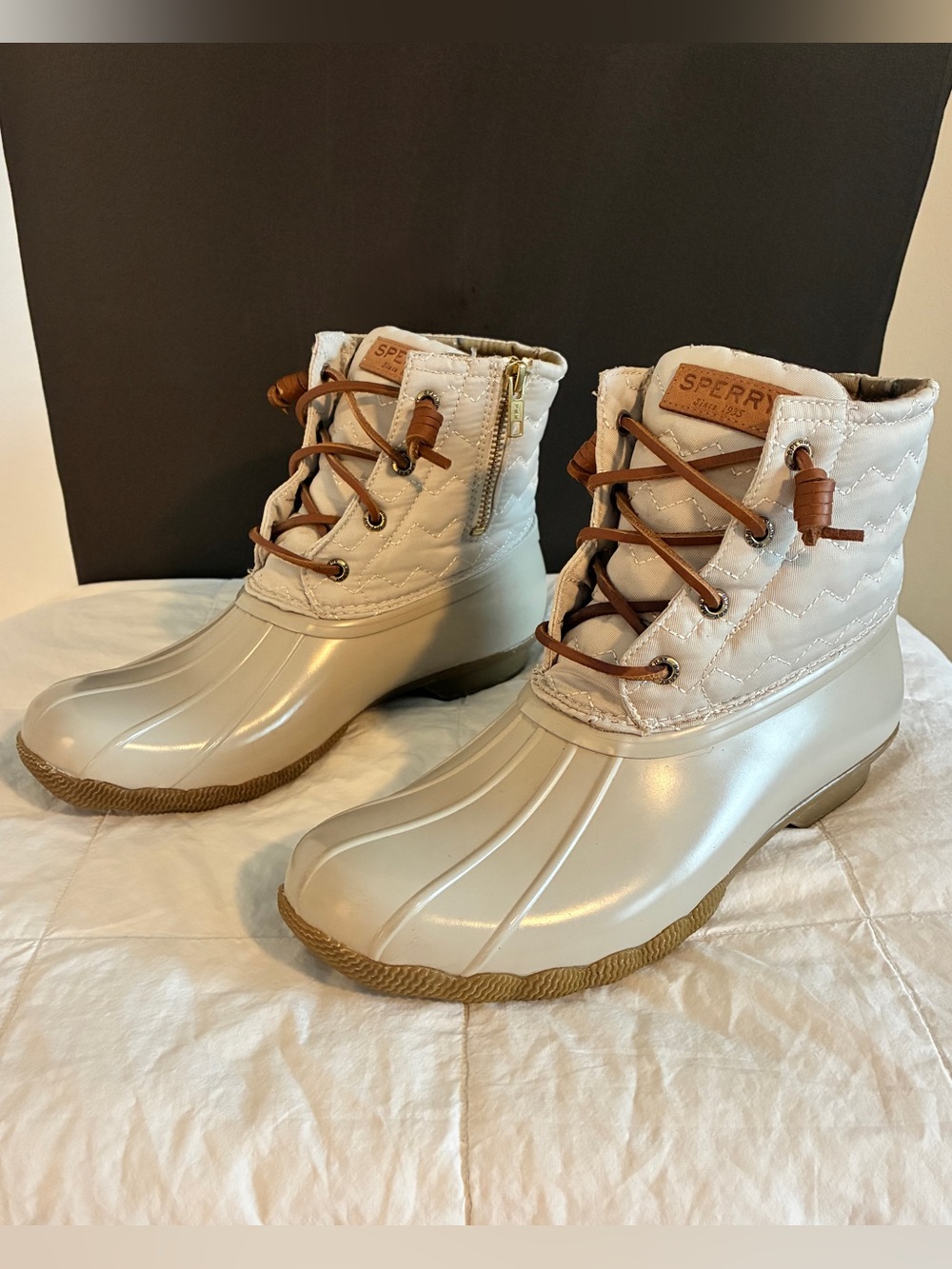 Sperry Saltwater Chevron Quilt Duck Boots Cream Ivory Women’s 8.5